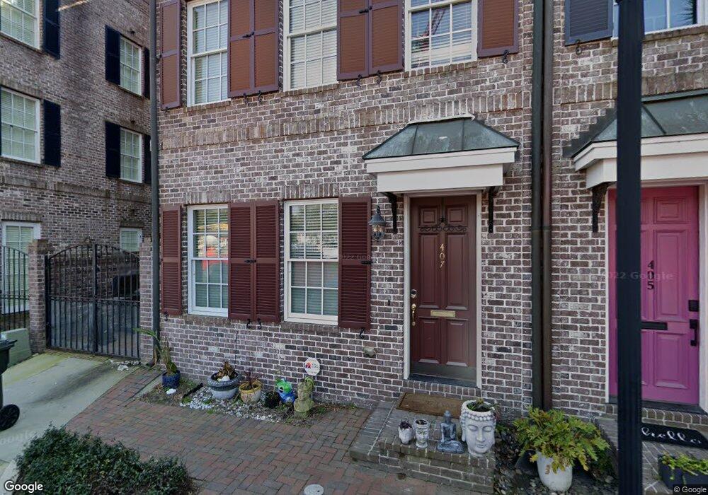 407 E Hull St, Savannah, GA 31401 - photo 1