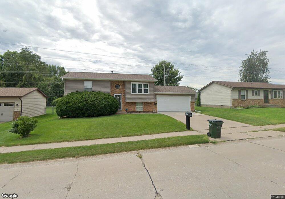 3101 W 63rd St, Davenport, IA 52806 - photo 1