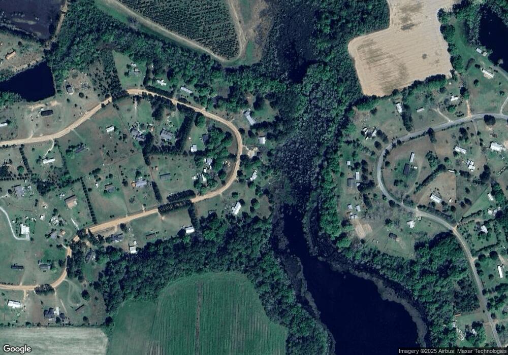 885 Haley Cir, Douglas, GA 31533 - photo 1