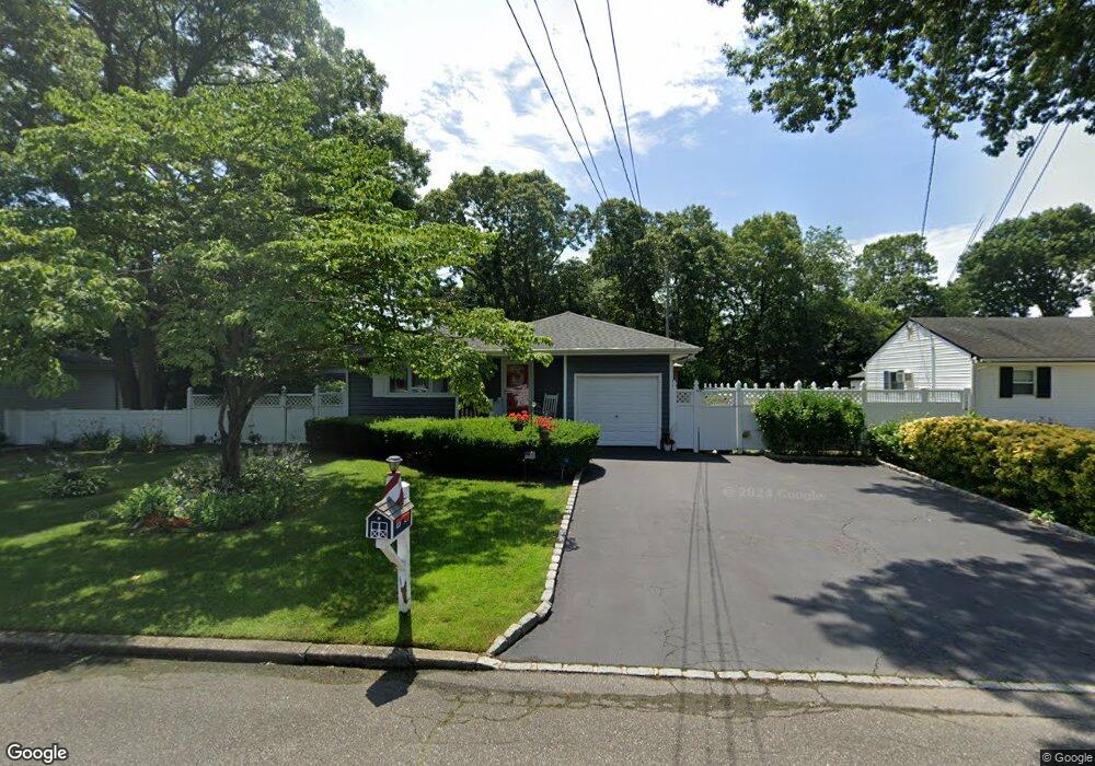 18 Albermarle Ave, Holtsville, NY 11742 - photo 1