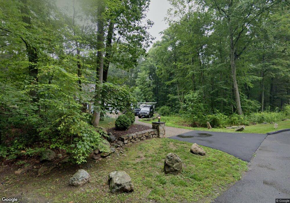 80 Laurel Ln, Ridgefield, CT 06877 - photo 1