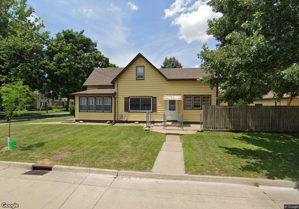 246 E Dunham Ave, Des Moines, IA 50315 - photo 1