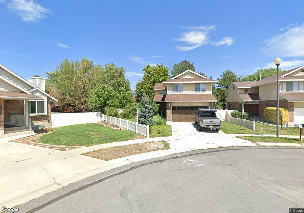 8205 Tifftan Cir, Sandy, UT 84094 - photo 1