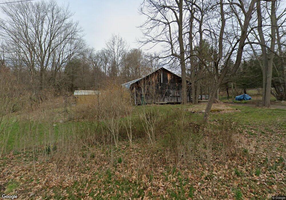 392 Fords Pond Rd, Clarks Summit, PA 18411 - photo 1