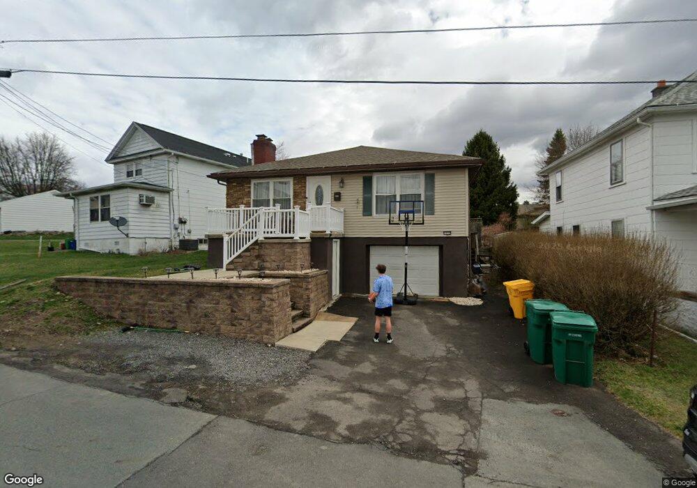 1113 Howell St, Archbald, PA 18403 - photo 1