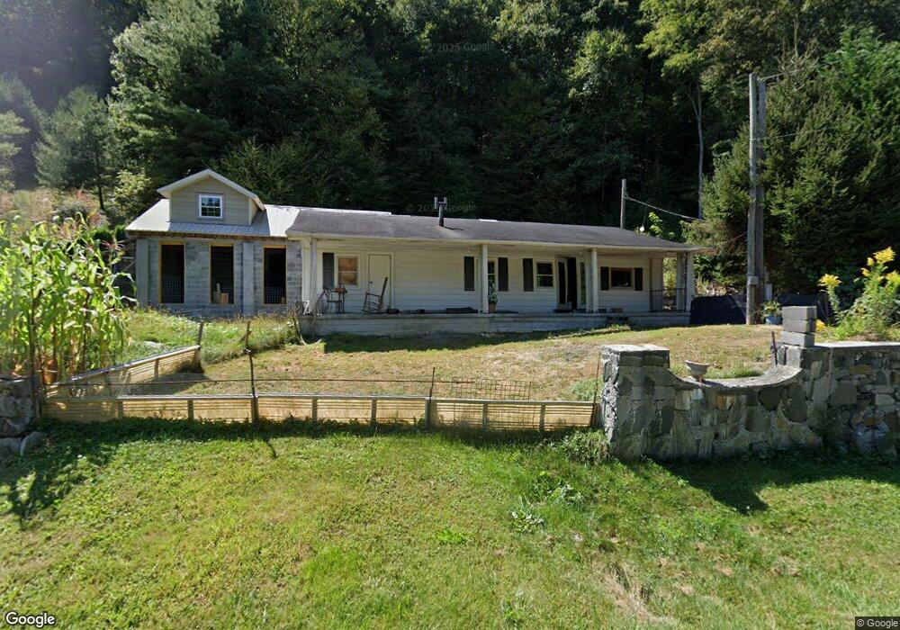 581 Cranberry Springs Rd, Fleetwood, NC 28626 - photo 1