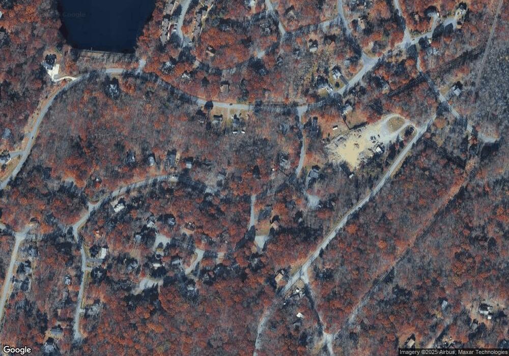 107 Wickes Rd, Bushkill, PA 18324 - photo 1