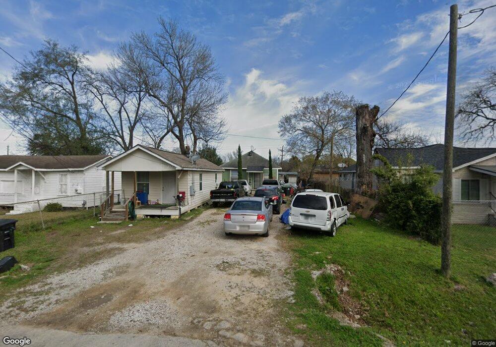 3705 Chickering St, Houston, TX 77026 - photo 1