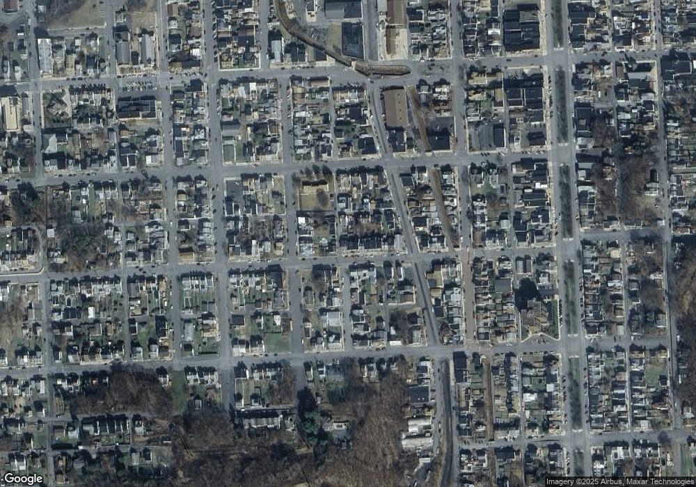 435 W Pine St, Shamokin, PA 17872 - photo 1