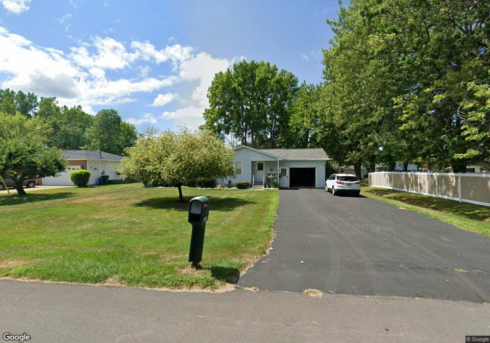 7170 Nickett Dr, North Tonawanda, NY 14120 - photo 1