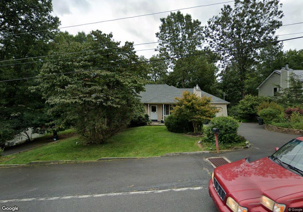 709 Horizon Dr, Stroudsburg, PA 18360 - photo 1