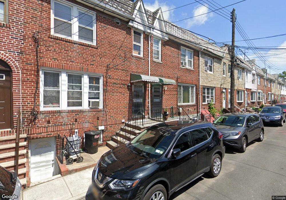 9505 Woodhaven Ct, Ozone Park, NY 11416 - photo 1