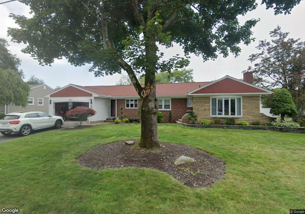 28 E Bel Air Rd, Cranston, RI 02920 - photo 1