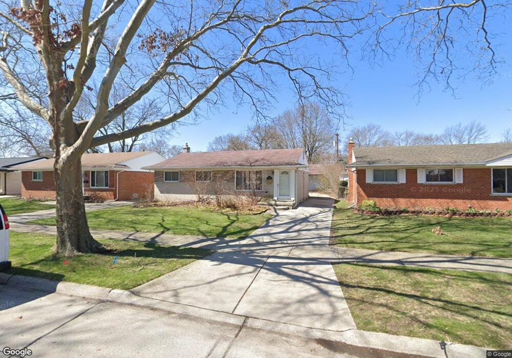 409 N Chocolay Ave, Clawson, MI 48017 - photo 1