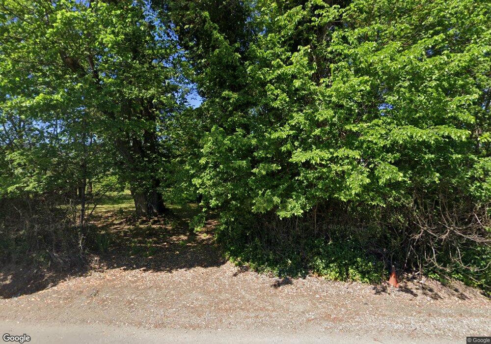 5709 Rogue Valley Hwy, Central Point, OR 97502 - photo 1