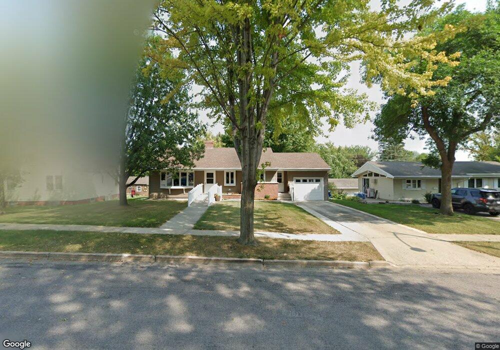 422 West St, New Ulm, MN 56073 - photo 1