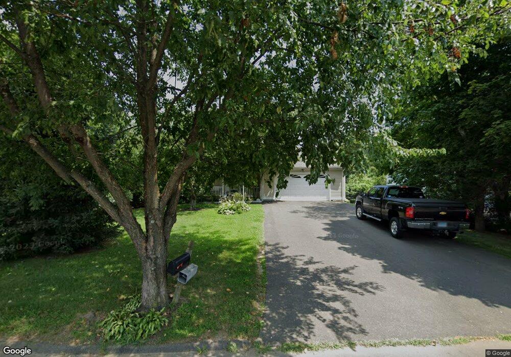 540 Wigwam Ln, Stratford, CT 06614 - photo 1