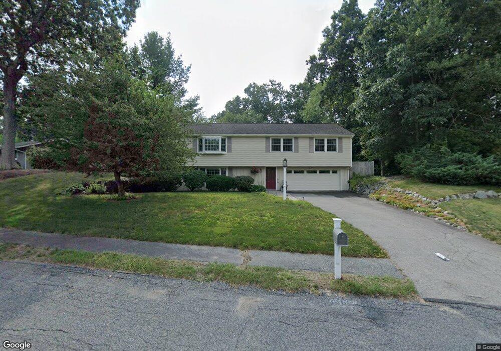 9 Overlook Dr E, Framingham, MA 01701 - photo 1