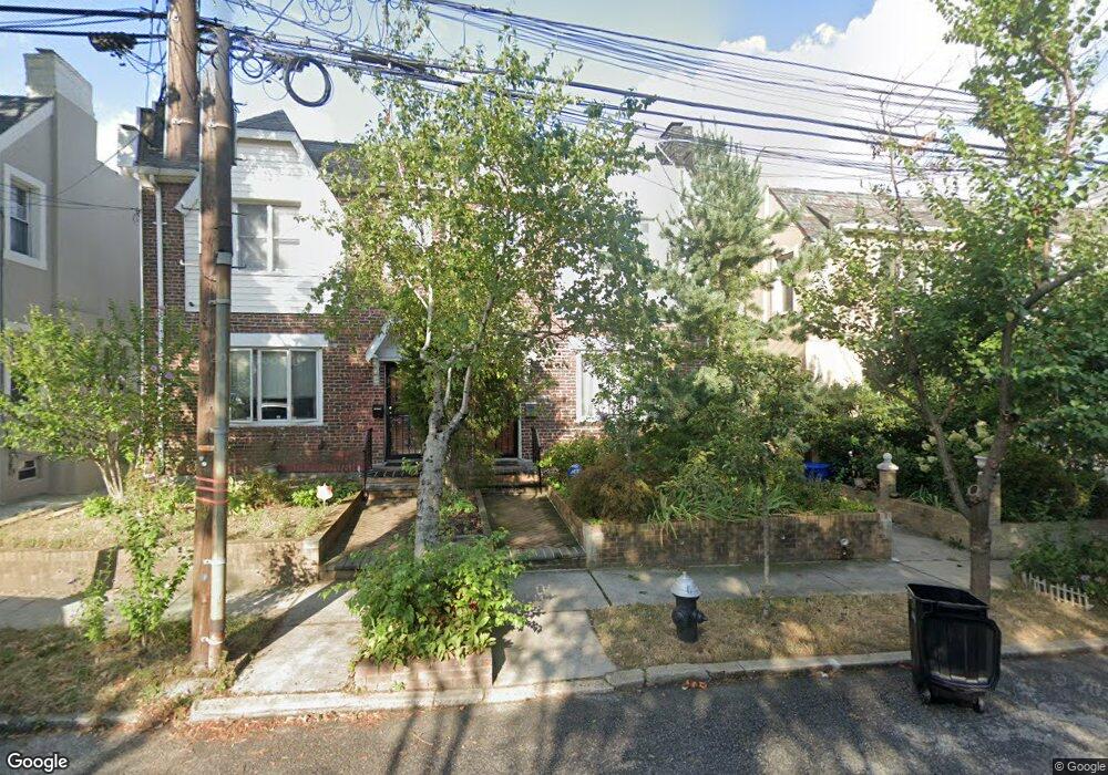 8276 166th St, Jamaica, NY 11432 - photo 1