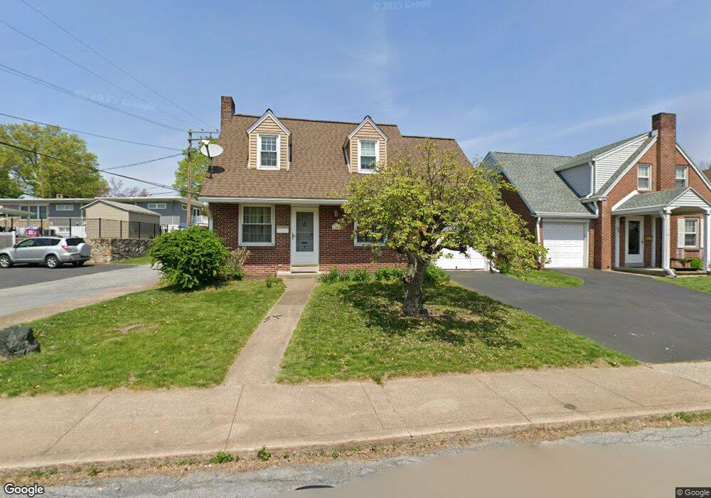 415 Confer Ave, Hamburg, PA 19526 - photo 1