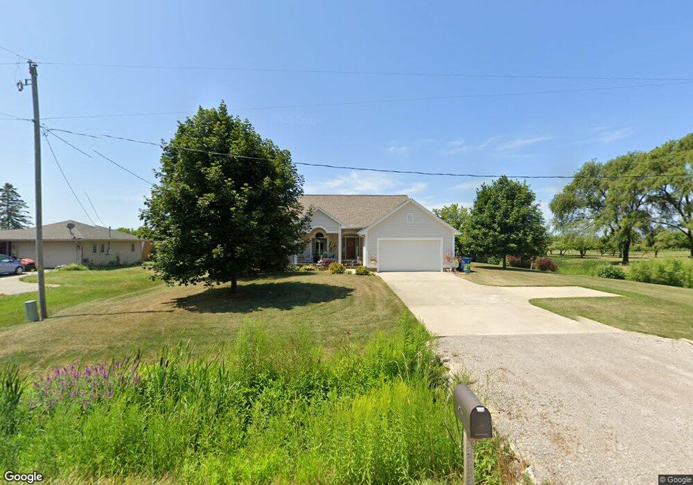 2246 Fraser Rd, Kawkawlin, MI 48631 - photo 1