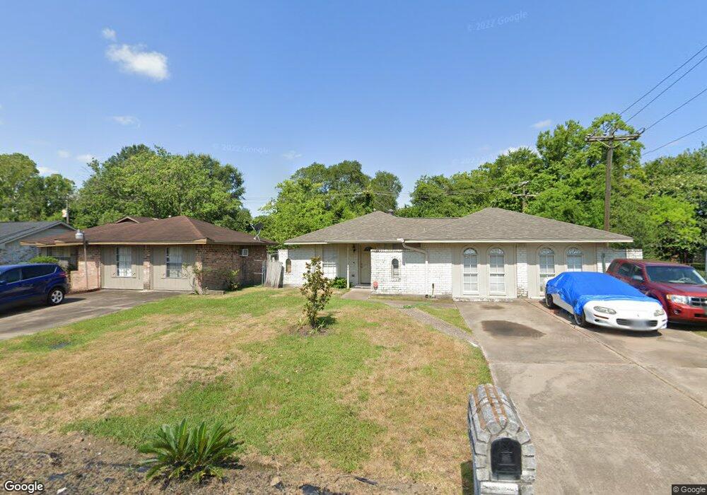 8639 Cottage Gate Ln, Houston, TX 77088 - photo 1