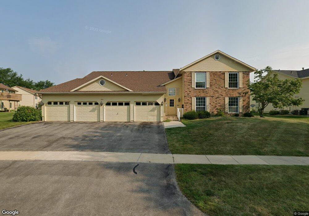 3812 Summerfield Ln NE, Cedar Rapids, IA 52402 - photo 1