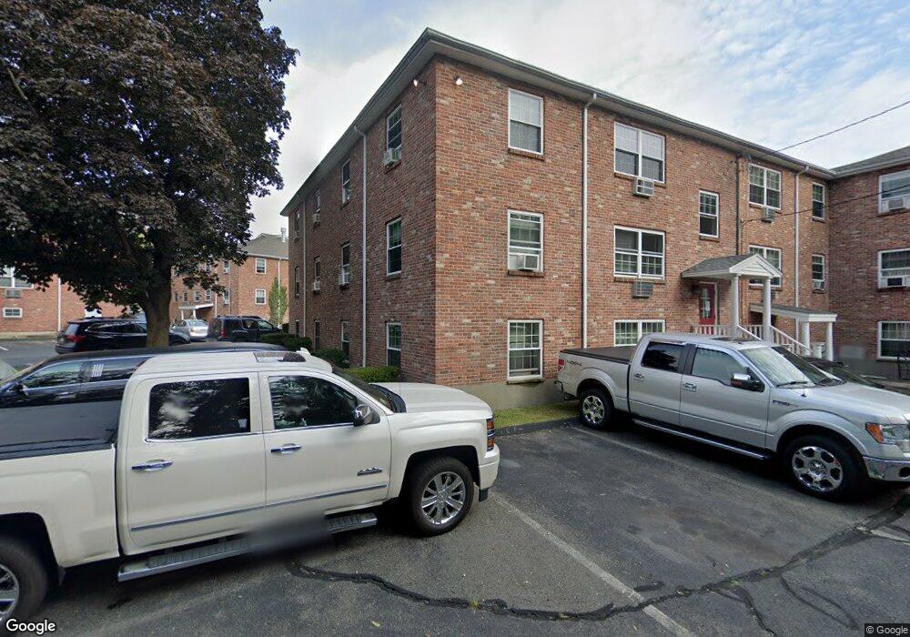 48 Lake Ave, Woburn, MA 01801 - photo 1