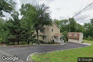 840 Meyersville Rd, Gillette, NJ 07933