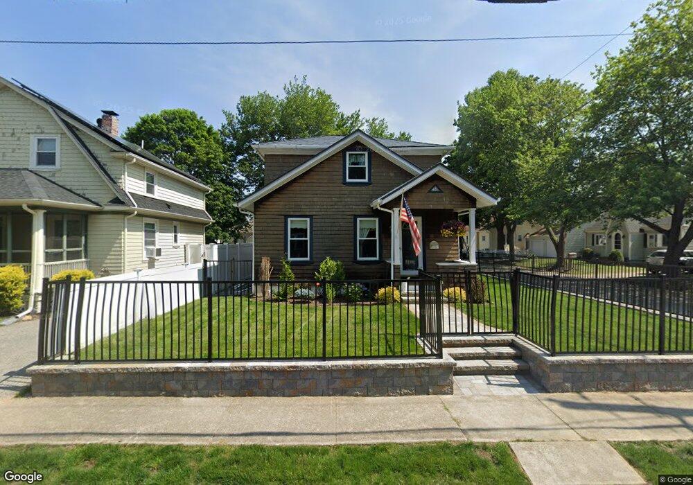 48 Dixwell Ave, Cranston, RI 02910 - photo 1