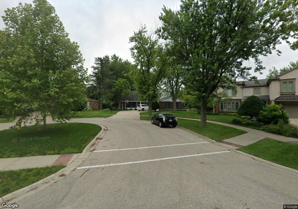 2418 Happy Hollow Rd, Glenview, IL 60026 - photo 1