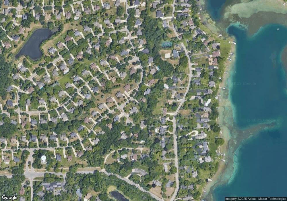 2805 West Bloomfield Oaks Dr, West Bloomfield, MI 48324 - photo 1