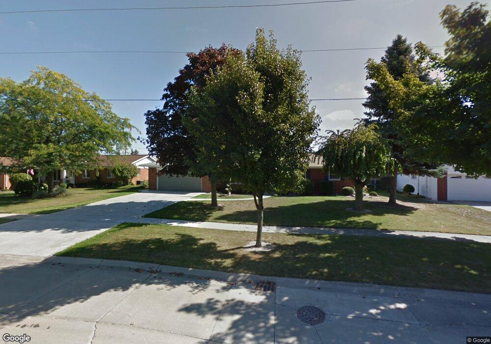 331 N Haas St, Frankenmuth, MI 48734 - photo 1