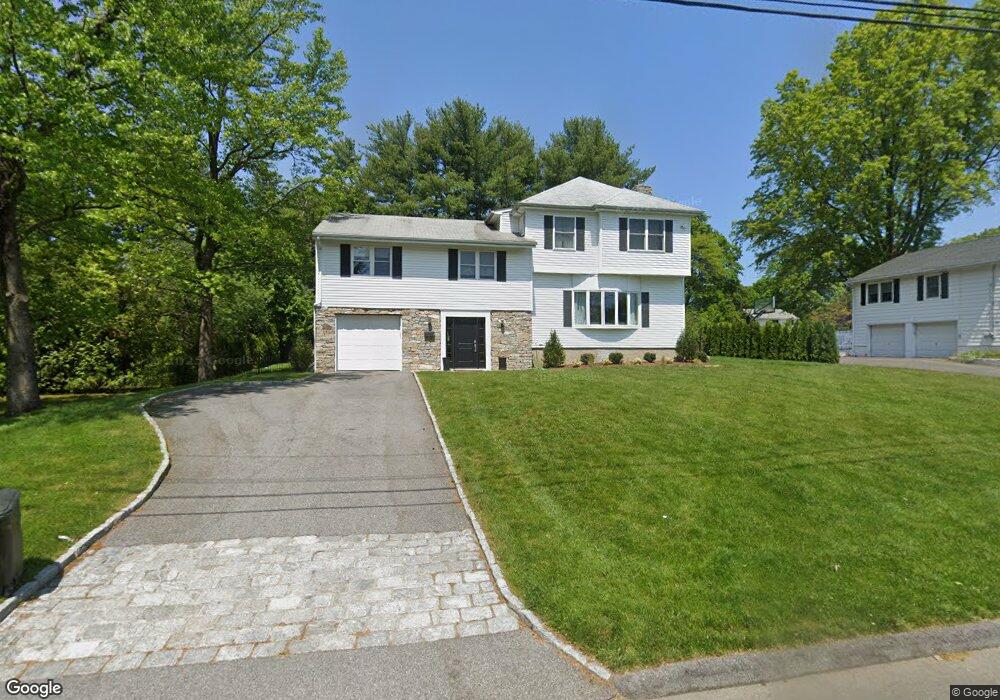 2 Whippoorwill Rd, Rye Brook, NY 10573 - photo 1