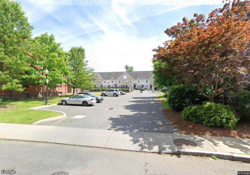 37 Alden St unit 61, Hartford, CT 06114 - photo 1