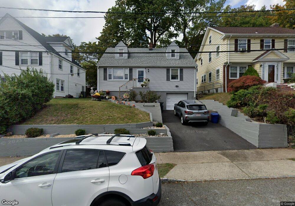 4 Clonover Rd, West Orange, NJ 07052 - photo 1