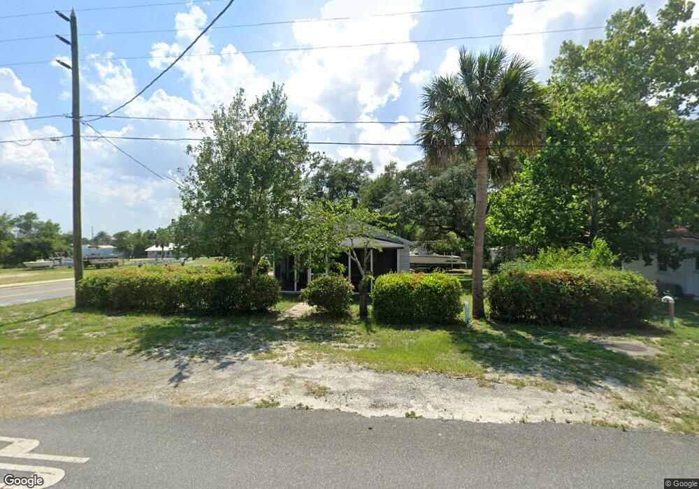 301 NW 9th St, Carrabelle, FL 32322 - photo 1