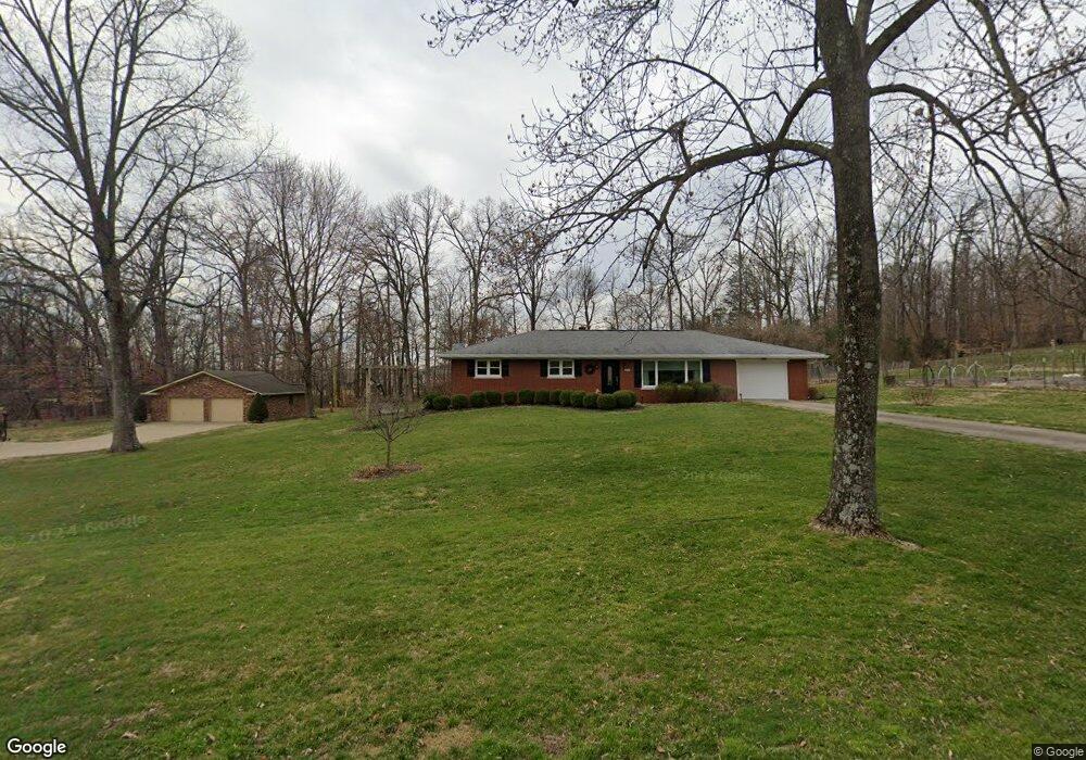 302 Valley Dale Dr, New Albany, IN 47150 - photo 1