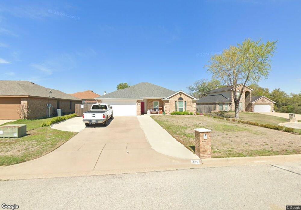 325 Wintergreen Ct, Weatherford, TX 76085 - photo 1