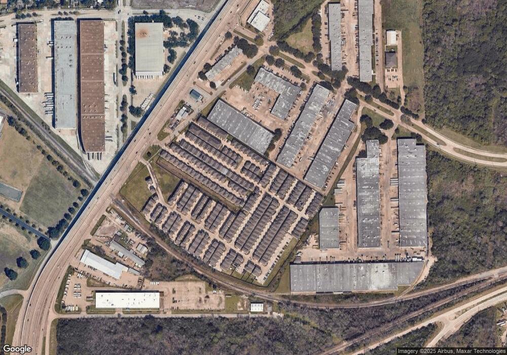 3704 Main Plaza Dr, Houston, TX 77025 - photo 1
