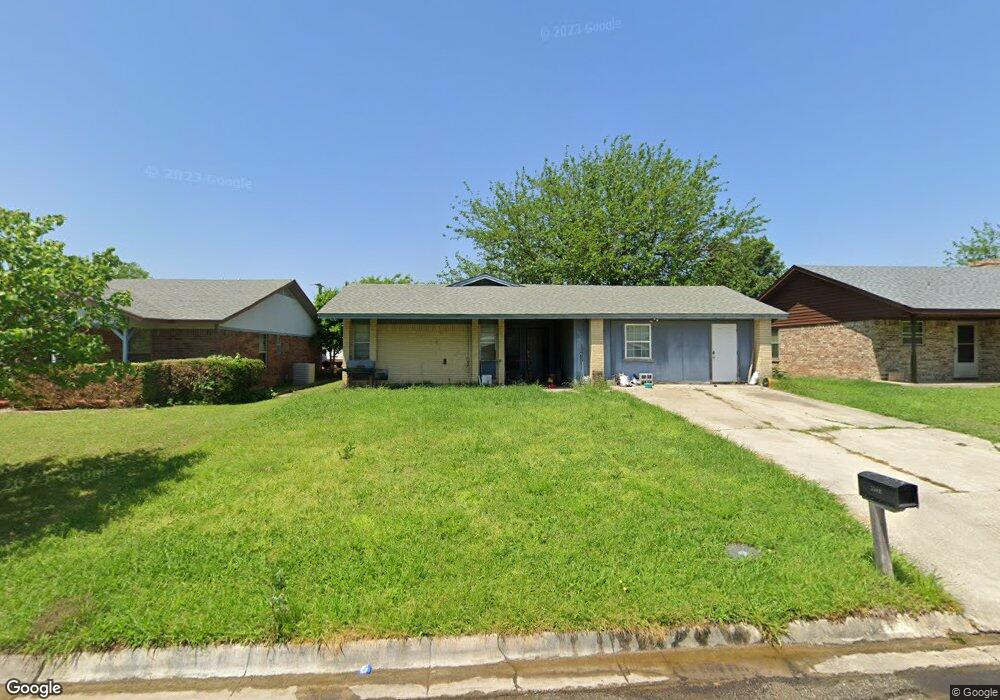 1901 Arkansas St, Gainesville, TX 76240 - photo 1