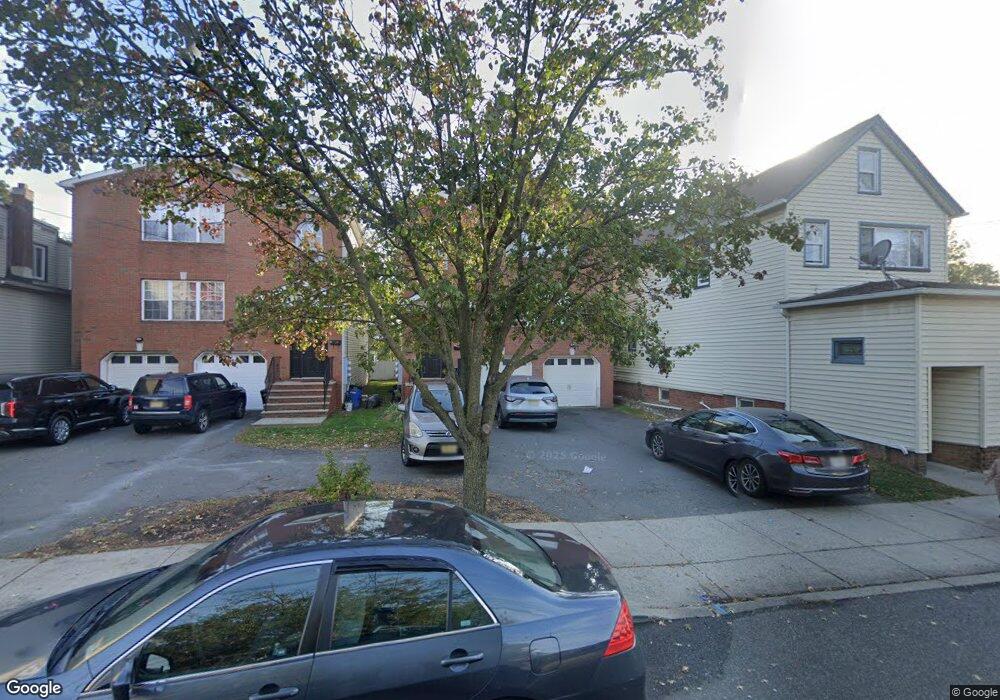 631 Roosevelt Ave, Carteret, NJ 07008 - photo 1