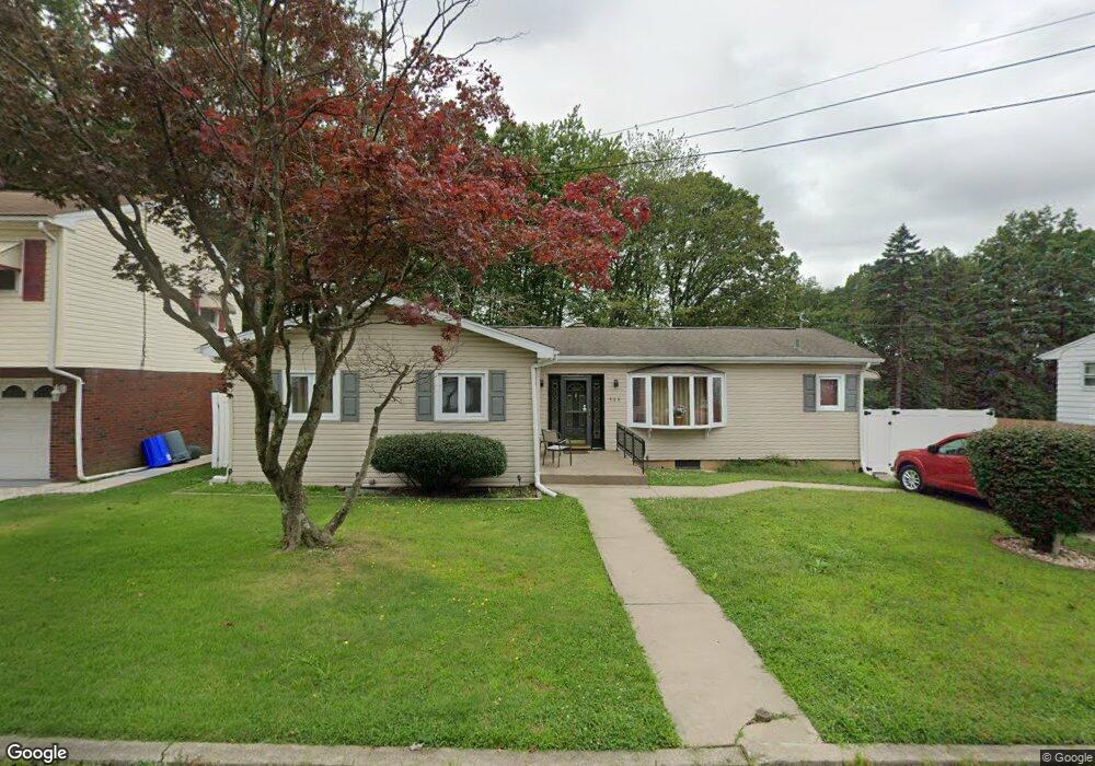 964 Carson St, Hazleton, PA 18201 - photo 1