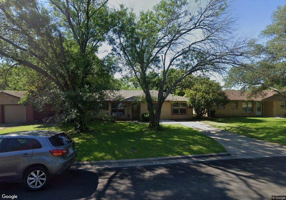 1119 Davis St, Cleburne, TX 76033 - photo 1