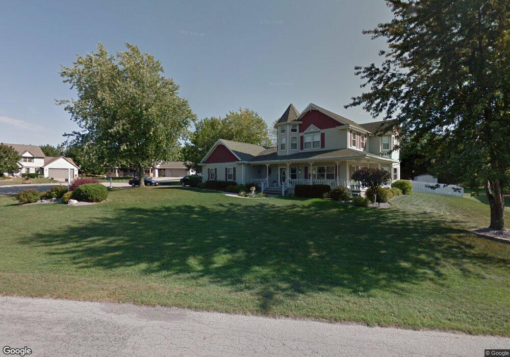 N329 Tamarack Cr, Appleton, WI 54915 - photo 1