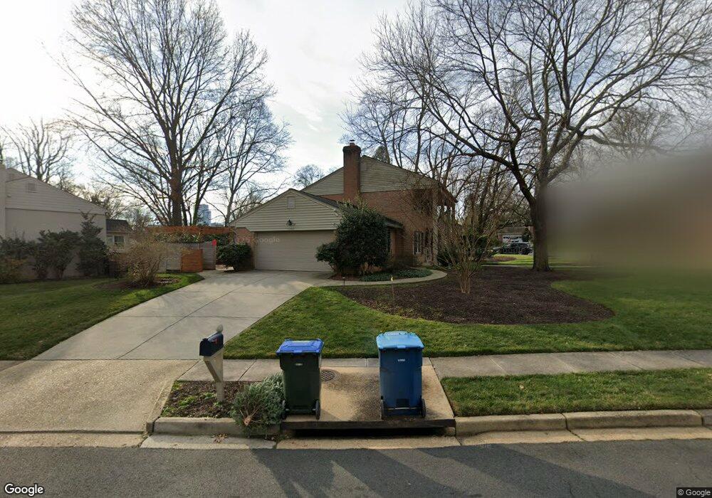 7903 Ariel Way, McLean, VA 22102 - photo 1