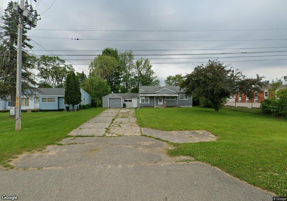 1467 W Coldwater Rd, Flint, MI 48505 - photo 1