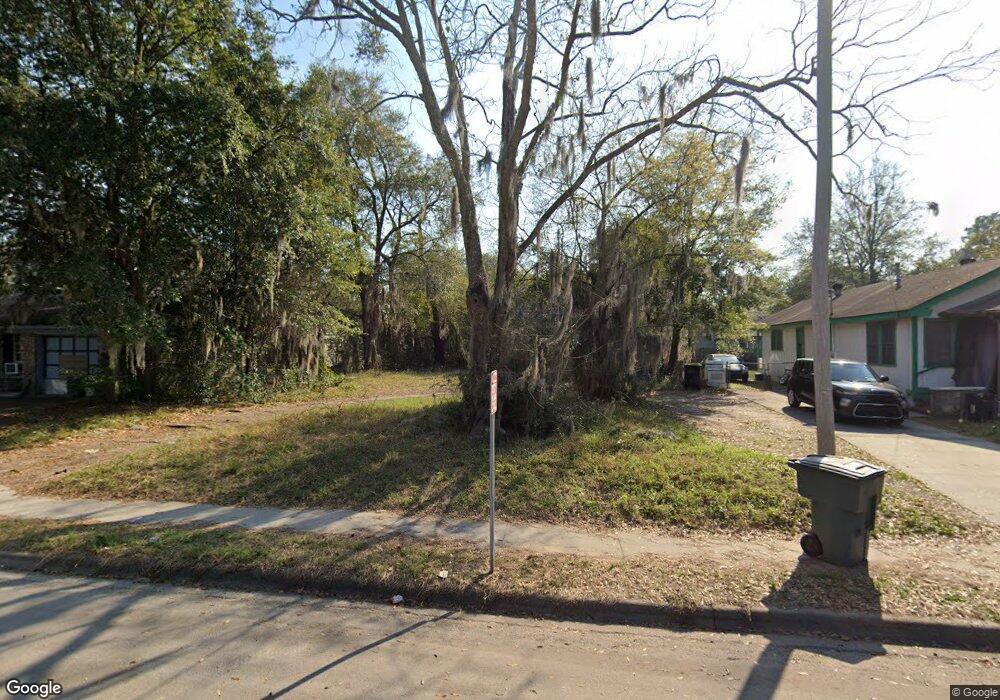 703 W 57th St, Savannah, GA 31405 - photo 1