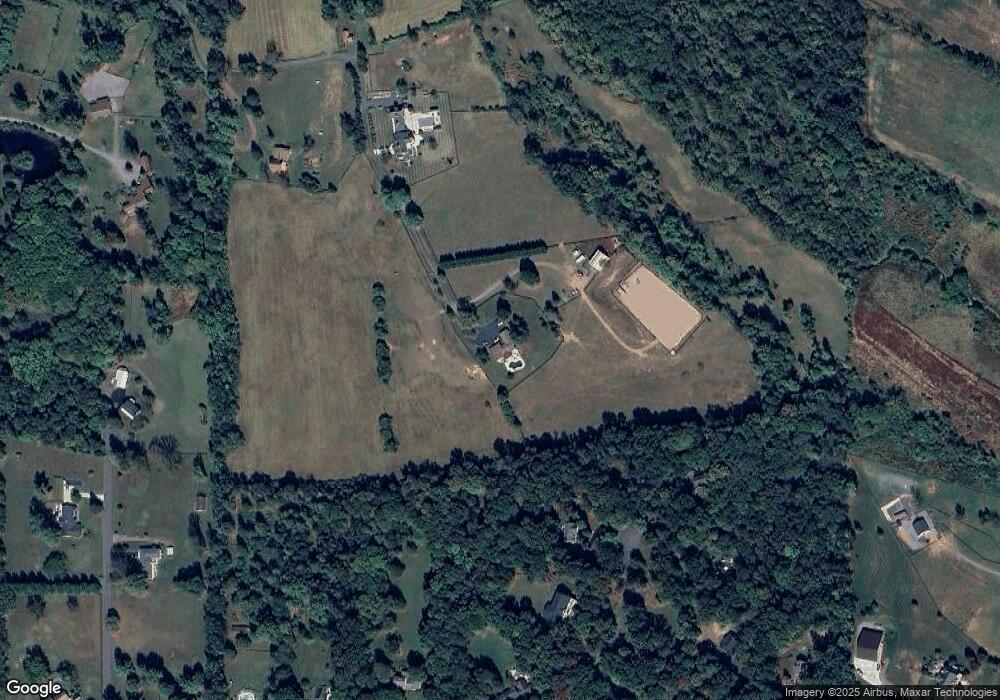 20108 Gleedsville Rd, Leesburg, VA 20175 - photo 1