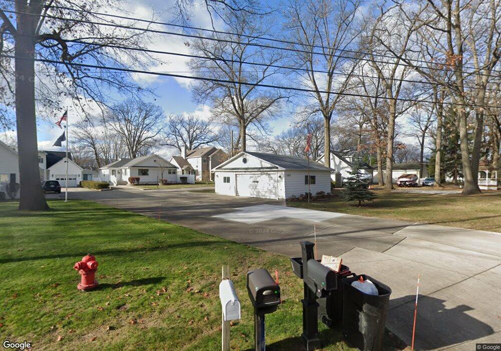 3435 Riverside Dr, Port Huron, MI 48060 - photo 1